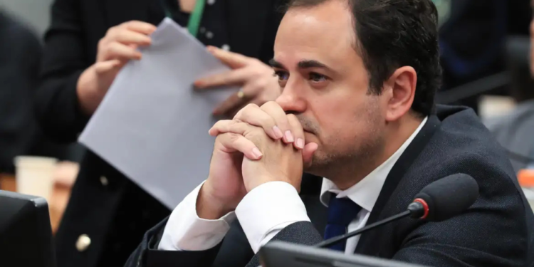 glauber-braga-encerra-greve-de-fome-apos-acordo-com-presidencia-da-camara