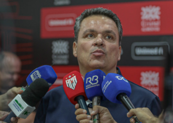 adson-batista-demonstra-preocupacao-apos-derrota-do-atletico-go-para-a-ferroviaria