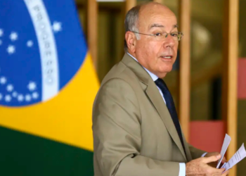 chanceler-vai-conversar-com-erika-hilton-sobre-visto-dos-eua,-mas-diz-que-decisao-e-soberana