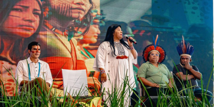 governo-anuncia-medidas-para-ampliar-participacao-indigena-na-cop30,-que-sera-na-amazonia
