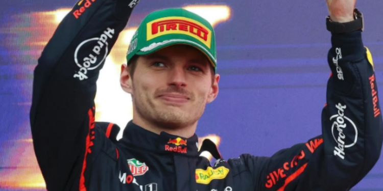 verstappen-aproveita-batida-de-norris-e-larga-na-pole-no-gp-da-arabia-saudita