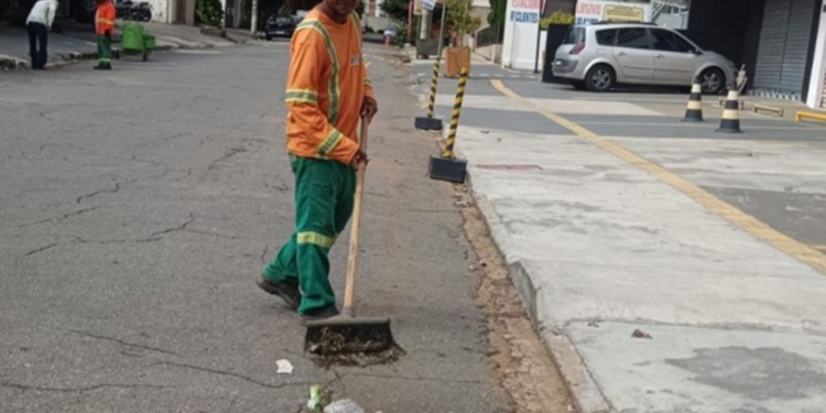 prefeitura-intensifica-limpeza-urbana-em-goiania-durante-feriado-prolongado