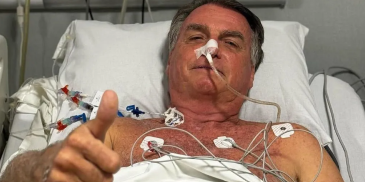 bolsonaro-tem-evolucao-positiva-apos-cirurgia;-drenos-sao-retirados