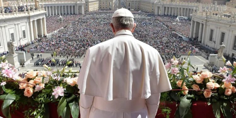 morte-do-papa-francisco-comove-fieis-em-trindade