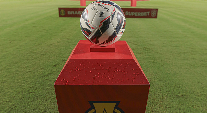 adson-batista-critica-arbitragem-por-gol-anulado-em-empate-do-atletico-go-diante-do-cuiaba