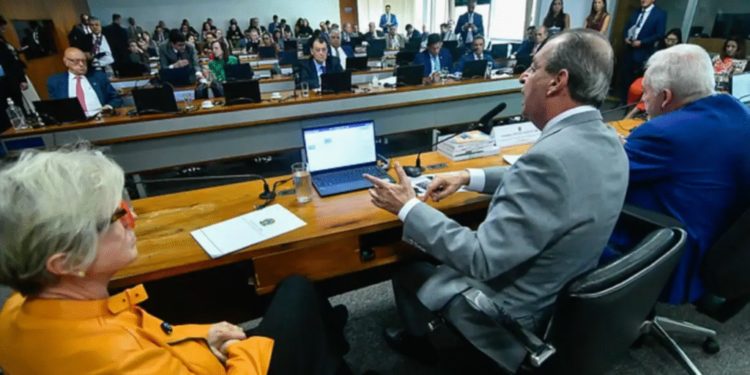 pec-do-fim-da-reeleicao-avanca-no-senado