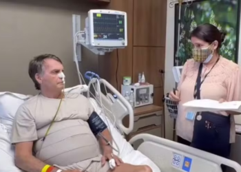 bolsonaro-se-irrita-e-grita-com-oficial-na-uti-apos-receber-intimacao;-veja-video