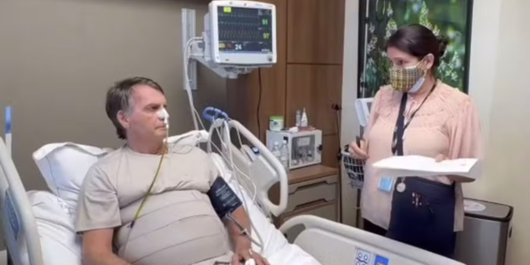 bolsonaro-se-irrita-e-grita-com-oficial-na-uti-apos-receber-intimacao;-veja-video