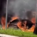 carro-pega-fogo-e-e-destruido-por-chamas-na-avenida-leste-oeste,-em-goiania
