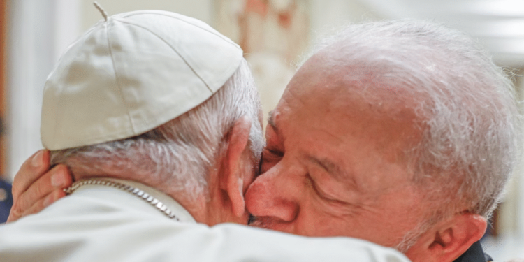lula-desembarca-em-roma-para-funeral-do-papa-francisco