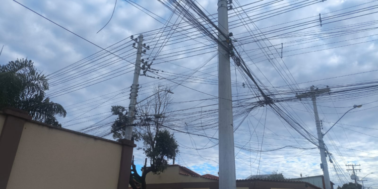 moradores-do-residencial-dos-ipes-enfrentam-constantes-quedas-de-energia