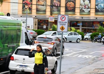 prefeitura-de-goiania-alerta-motoristas-sobre-regras-nas-faixas-de-direita-livre