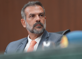 mesmo-com-divida-milionaria,-renato-de-castro-avanca-com-entregas-em-goianesia