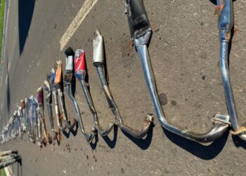 350-escapamentos-adulterados-sao-apreendidos-e-destruidos-com-rolo-compressor-em-caldas-novas