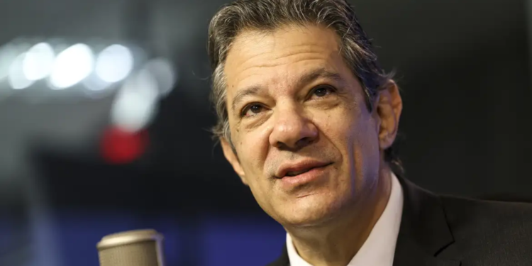 haddad-busca-dialogo-com-secretario-do-tesouro-dos-eua-em-meio-a-tensoes-tarifarias
