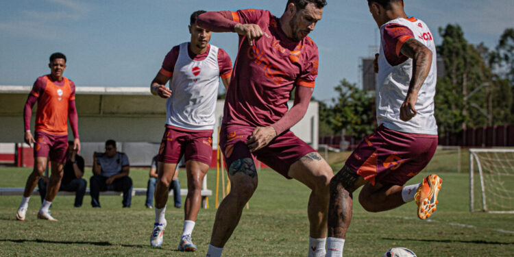 tigrao-finaliza-preparacao-para-encarar-o-athletic-em-belo-horizonte