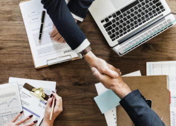 governo-de-goias-abre-94-vagas-temporarias-na-seds-com-salarios-de-ate-r$-10,8-mil