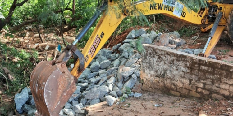 prefeitura-atua-na-contencao-de-erosao-as-margens-do-corrego-taquaral