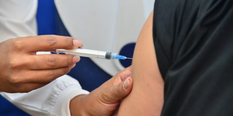 prefeitura-de-aparecida-promove-dia-d-de-vacinacao-neste-sabado,-10-de-maio