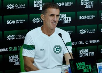 “o-coritiba-e-um-adversario-que-vai-nos-impor-dificuldade”,-declara-mancini