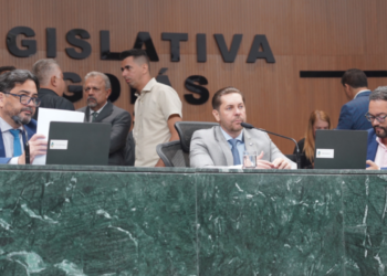 deputados-goianos-recebem-acima-do-teto-constitucional-com-gratificacao