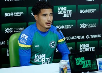 atacante-esmeraldino-declara-que-a-derrota-para-o-paysandu-na-copa-verde-deixou-um-“gosto-amargo”