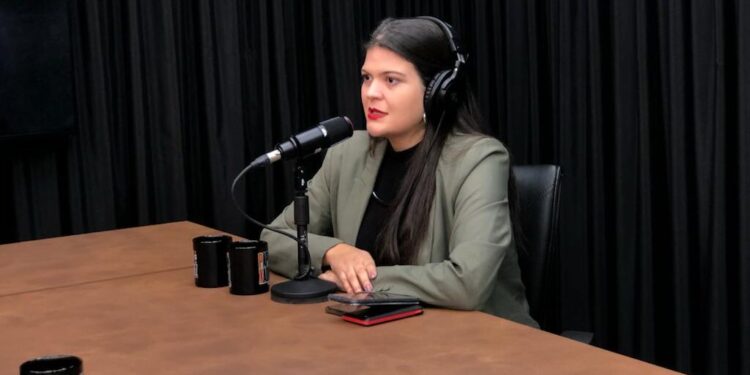 aava-e-a-primeira-politica-goiana-a-participar-do-conversa-com-bial