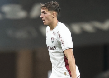 fluminense-x-union-espanola:-onde-assistir,-horario-e-escalacoes