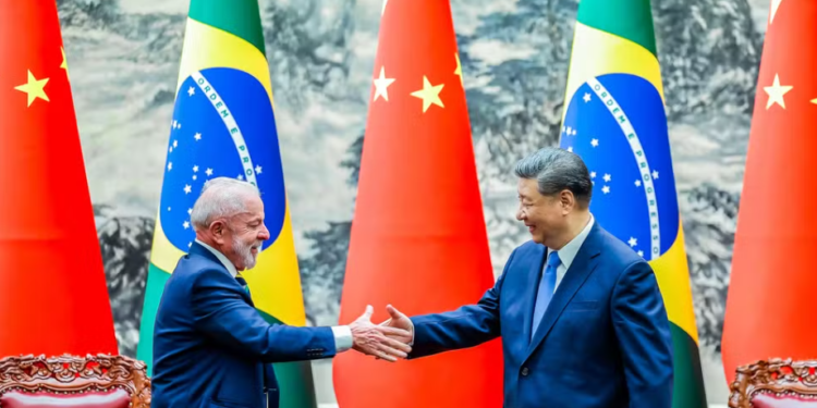 china-anuncia-isencao-de-visto-para-brasileiros