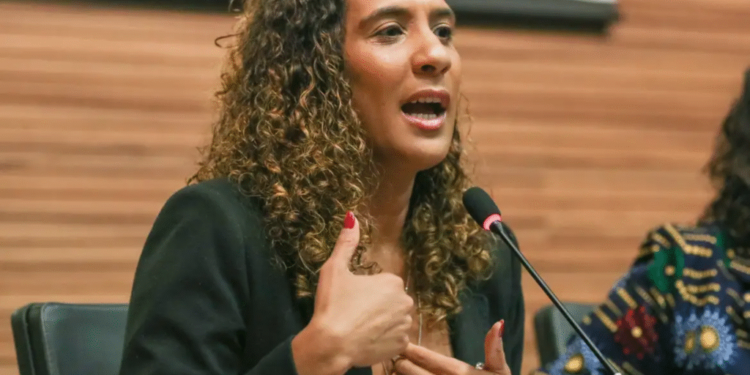 anielle-franco-confirma-possibilidade-de-disputar-vaga-no-congresso-em-2026