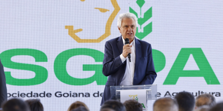 caiado-ressalta-forca-do-agro-na-abertura-da-pecuaria-de-goiania