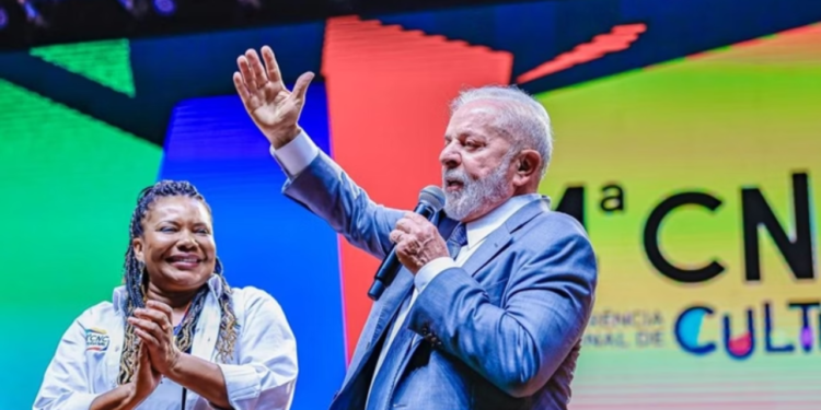 lula-reinaugura-palacio-capanema-e-retoma-ordem-do-merito-cultural