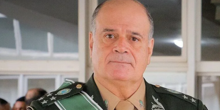 ex-comandante-do-exercito-classifica-carta-de-oficiais-como-tentativa-de-ruptura-institucional