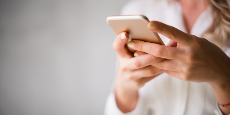 marido-e-preso-apos-agredir-esposa-por-recusa-em-desbloquear-celular