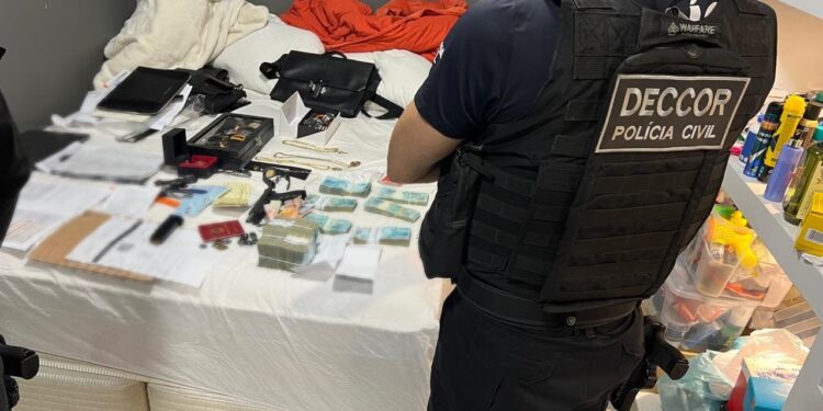 policia-investiga-grupo-e-afasta-servidores-em-operacao-contra-fraude-tributaria-em-goias