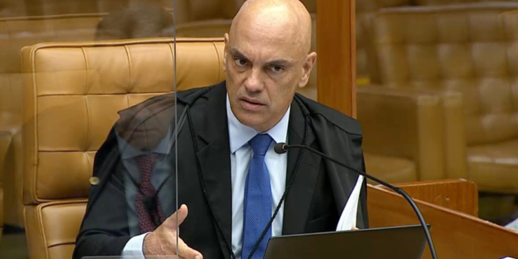 moraes-fecha-cerco-contra-general-em-audiencia-sobre-trama-golpista
