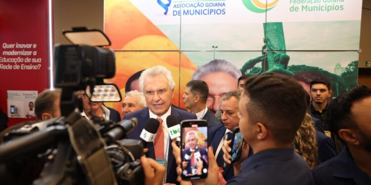 caiado-defende-autonomia-dos-prefeitos-e-ataca-pec-da-seguranca