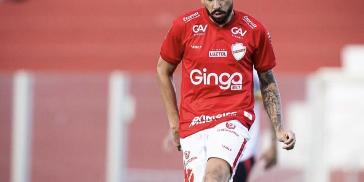 paulinho-se-despede-do-vila-nova-e-sera-devolvido-ao-anapolis