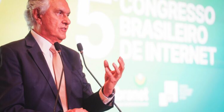 caiado-defende-pioneirismo-em-ia-e-mira-2026-com-foco-na-tecnologia