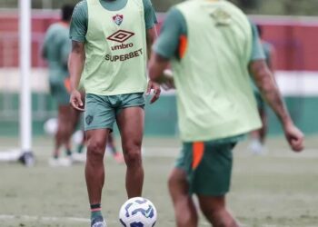 fluminense-x-vasco:-reencontro-de-diniz-agita-classico-carioca-no-maracana