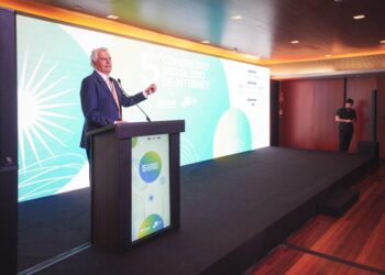 caiado-defende-regulacao-equilibrada-de-ia-e-destaca-protagonismo-de-goias-no-setor