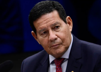 mourao-nega-participacao-em-reunioes-golpistas-no-governo-bolsonaro