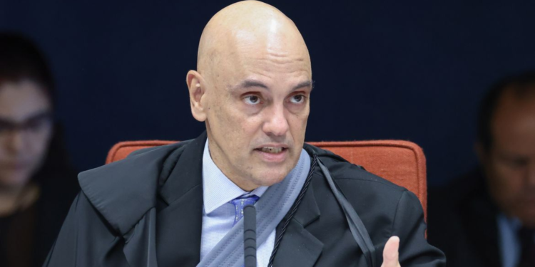 moraes-ameaca-prender-ex-ministro-durante-audiencia-sobre-tentativa-de-golpe
