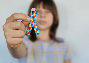 censo:-brasil-tem-2,4-milhoes-de-pessoas-com-autismo