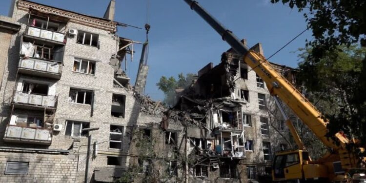 russia-lanca-ataque-aereo-recorde-na-ucrania-apos-troca-de-prisioneiros