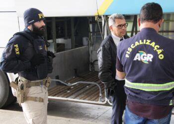 parceria-entre-a-agr-e-a-prf-reforca-combate-ao-transporte-clandestino-no-estado