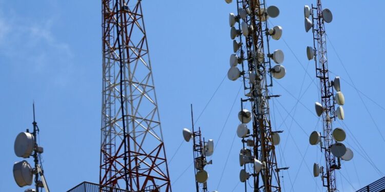 goias-cria-operadora-de-telecomunicacoes-para-acelerar-uso-de-ia-no-setor-publico