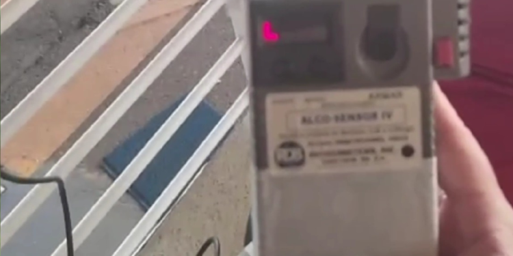 motorista-bebado-e-flagrado-em-zigue-zague-na-br-060