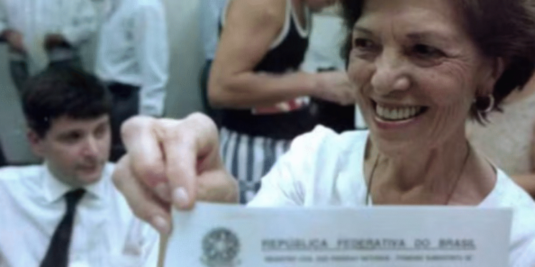 lula-concede-honraria-postuma-a-eunice-paiva