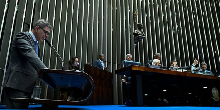 senado-aprova-reajuste-para-servidores-do-executivo-com-impacto-de-r$-74-bilhoes-ate-2027